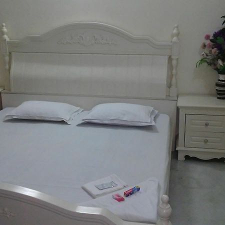 Royal Paying Guest Hotell Kolkata Eksteriør bilde
