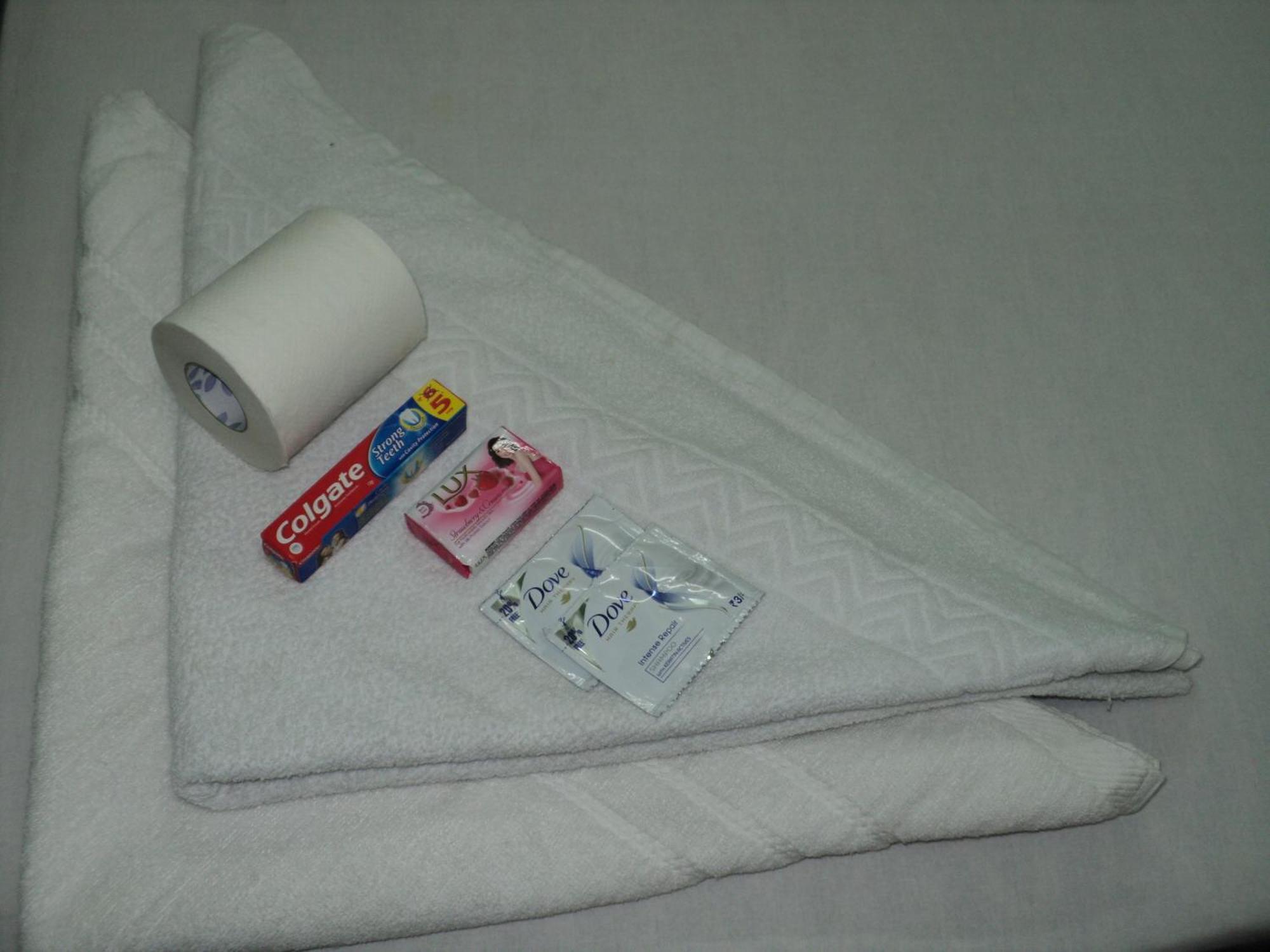 Royal Paying Guest Hotell Kolkata Eksteriør bilde