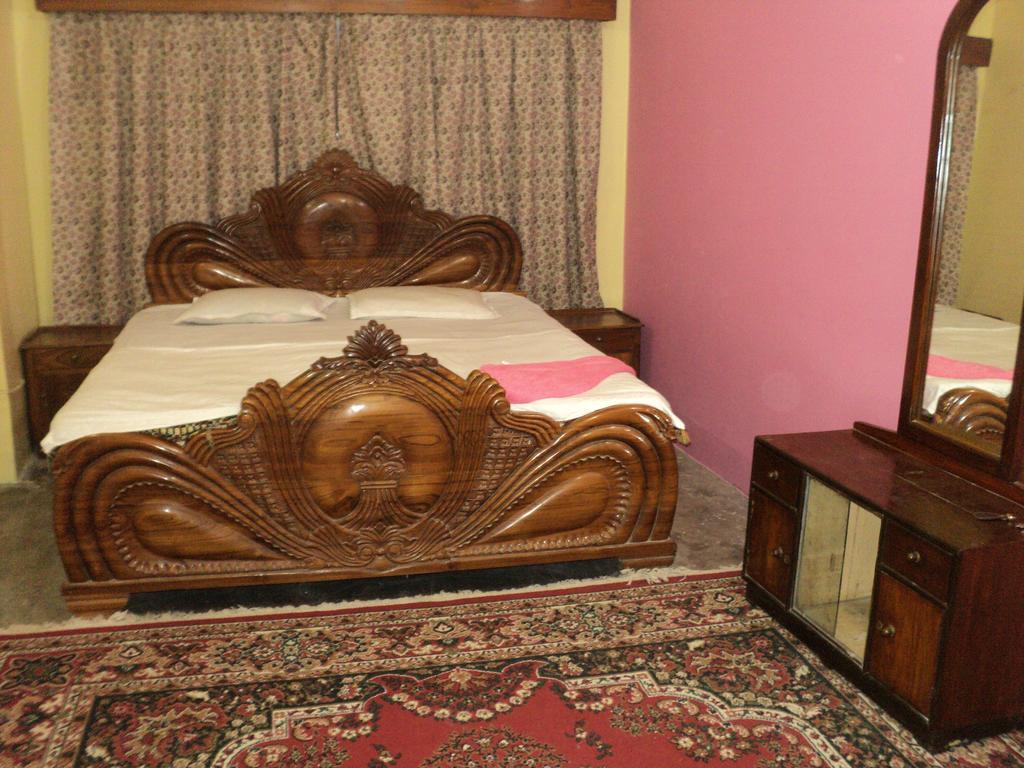 Royal Paying Guest Hotell Kolkata Eksteriør bilde
