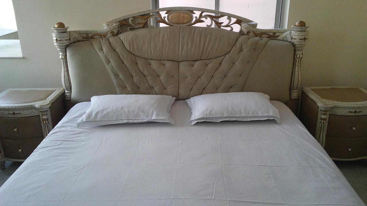Royal Paying Guest Hotell Kolkata Eksteriør bilde